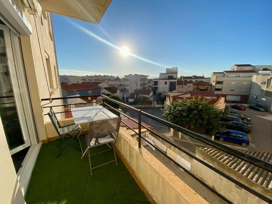 Appart T2 Calme - Centre De Canet - Parking - Clim Екстериор снимка