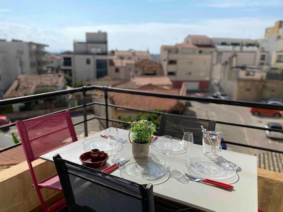 Appart T2 Calme - Centre De Canet - Parking - Clim Екстериор снимка