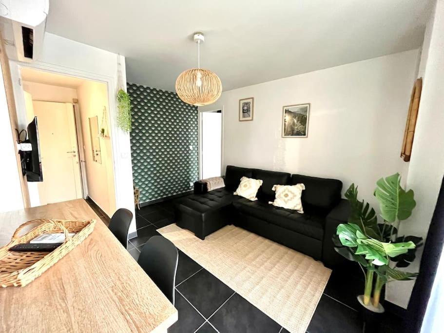 Appart T2 Calme - Centre De Canet - Parking - Clim Екстериор снимка